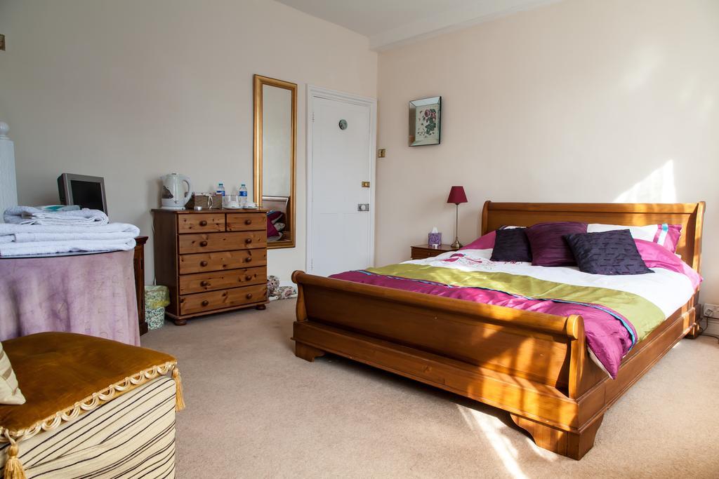 Wisteria House Bed & Breakfast Lymington Ruang foto